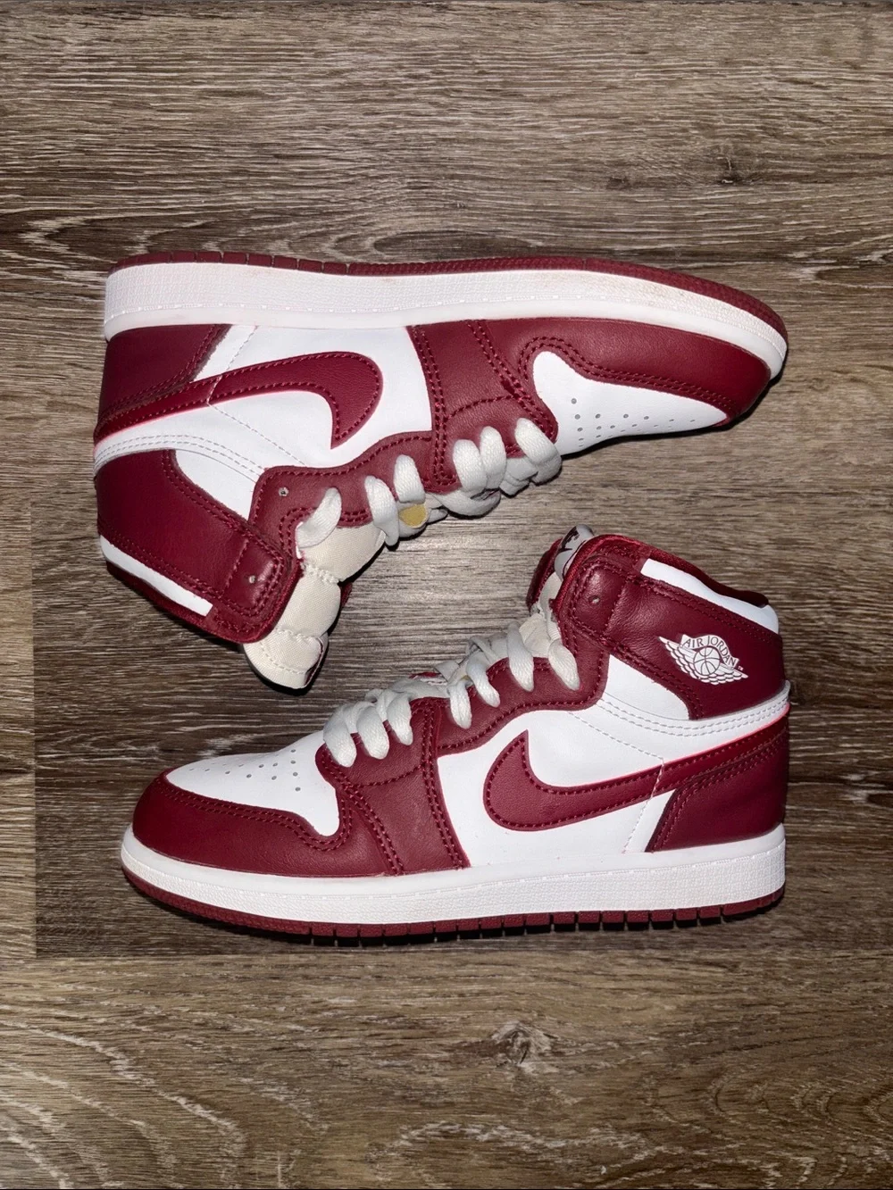 Jordan 1 Kids Sneakers White and Maroon High Top